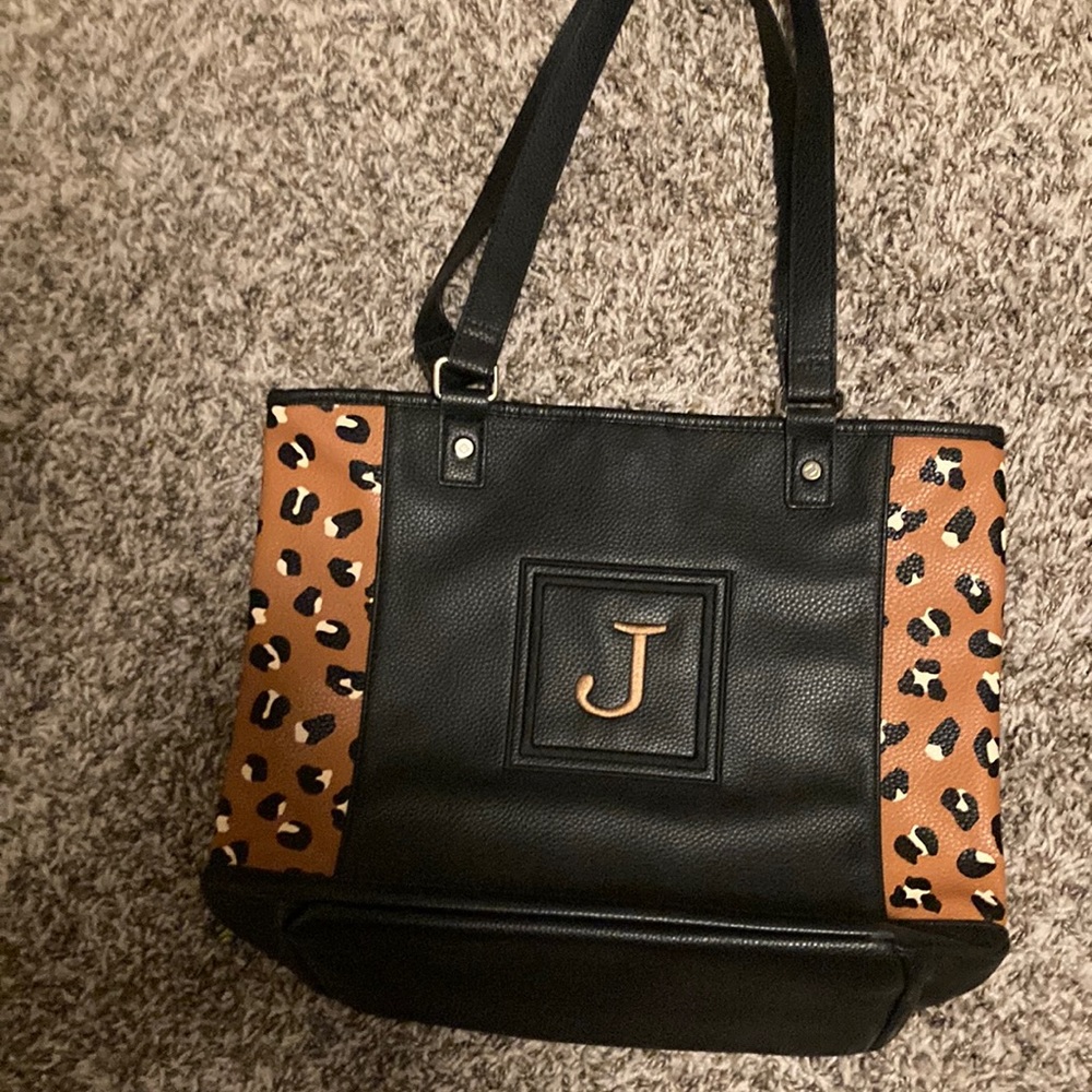 Thirty one leopard color block tote with J